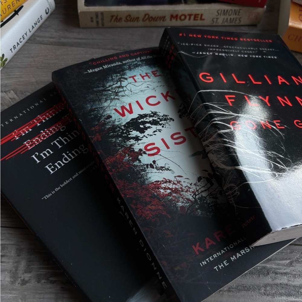 MASSIVE BOOK BUNDLE - Picture 6 of 7